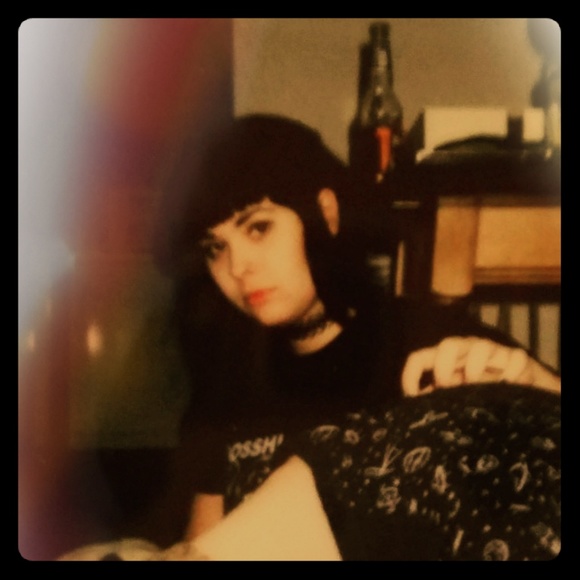 Meet your Posher, Kylie - Picture 1 of 4